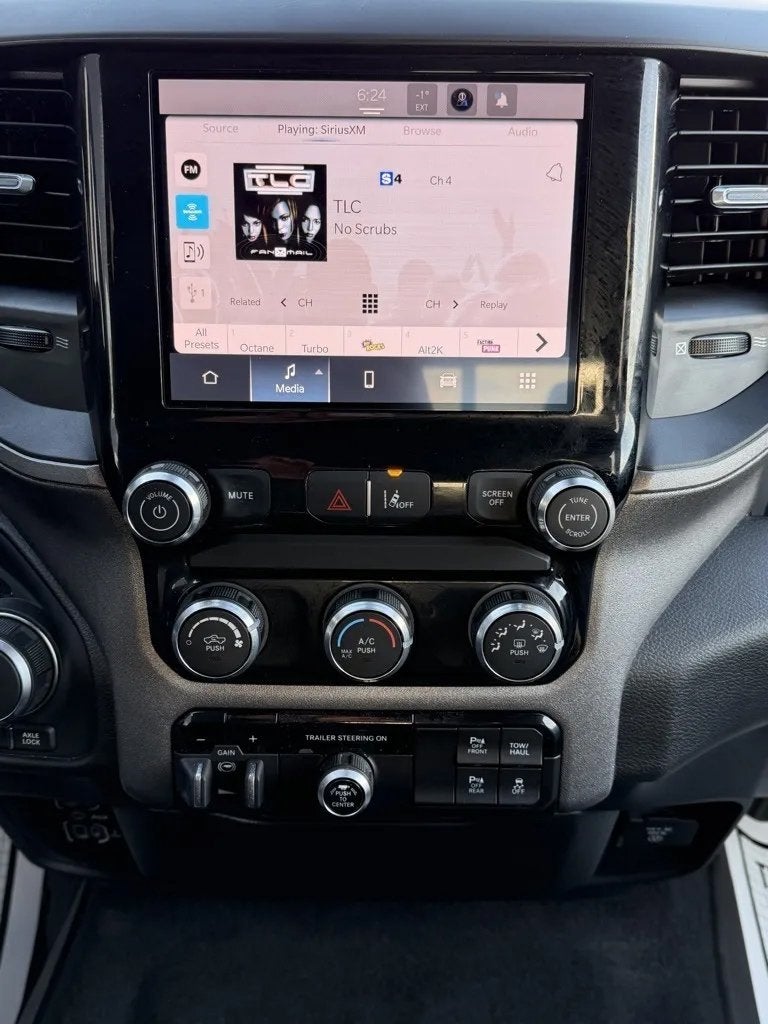 2026 RAM Ram 1500 RAM 1500 WARLOCK CREW CAB 4X4 5'7' BOX