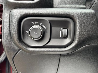 2022 RAM 2500 Tradesman Crew Cab 4x4 6'4' Box