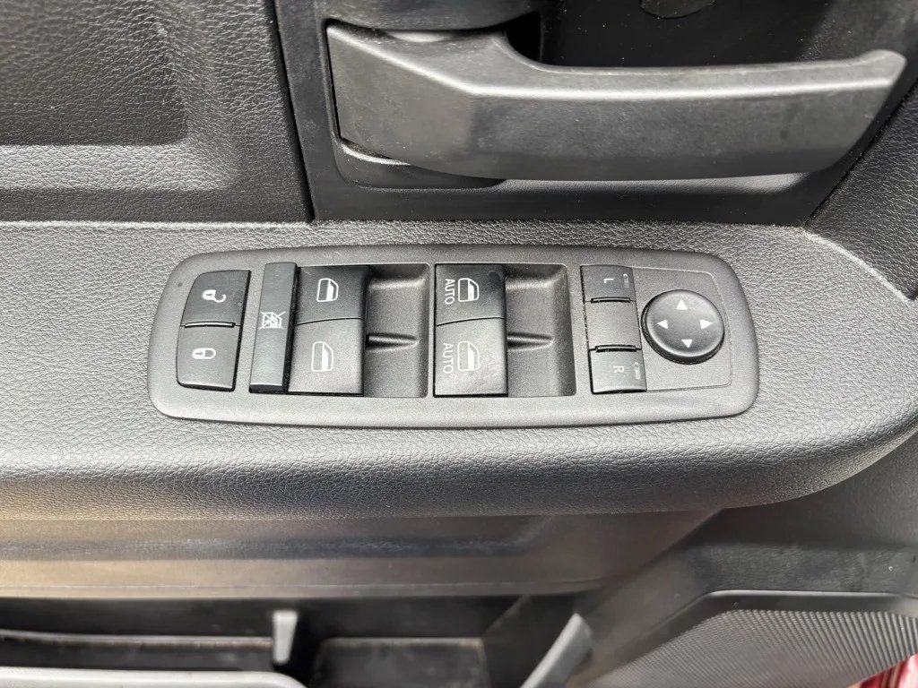 2022 RAM 2500 Tradesman Crew Cab 4x4 6'4' Box