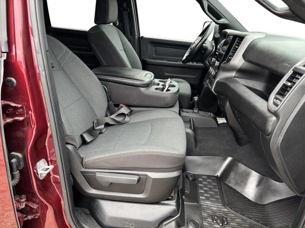 2022 RAM 2500 Tradesman Crew Cab 4x4 6'4' Box