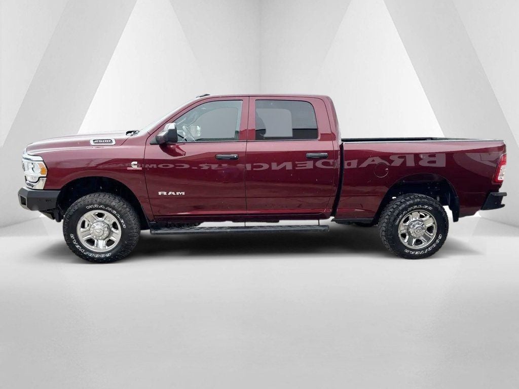 2022 RAM 2500 Tradesman Crew Cab 4x4 6'4' Box