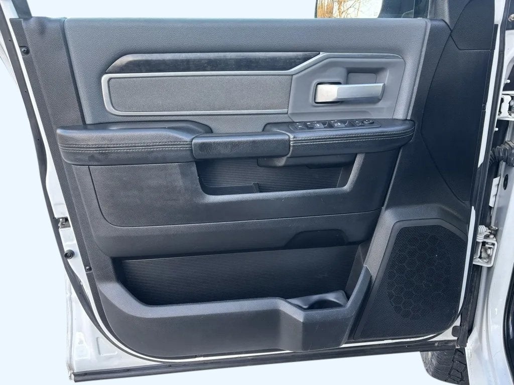 2019 RAM 2500 Big Horn Crew Cab 4x4 6'4' Box