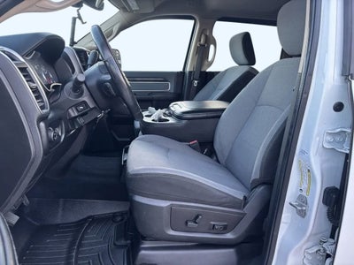 2019 RAM 2500 Big Horn Crew Cab 4x4 6'4' Box