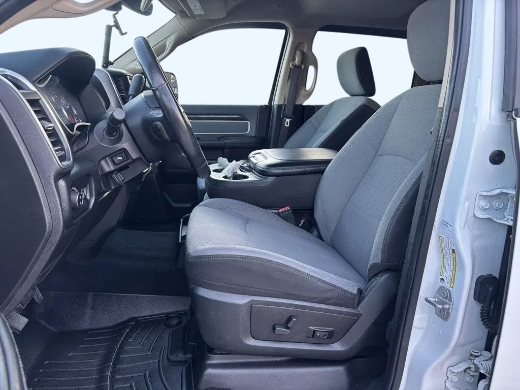 2019 RAM 2500 Big Horn Crew Cab 4x4 6'4' Box