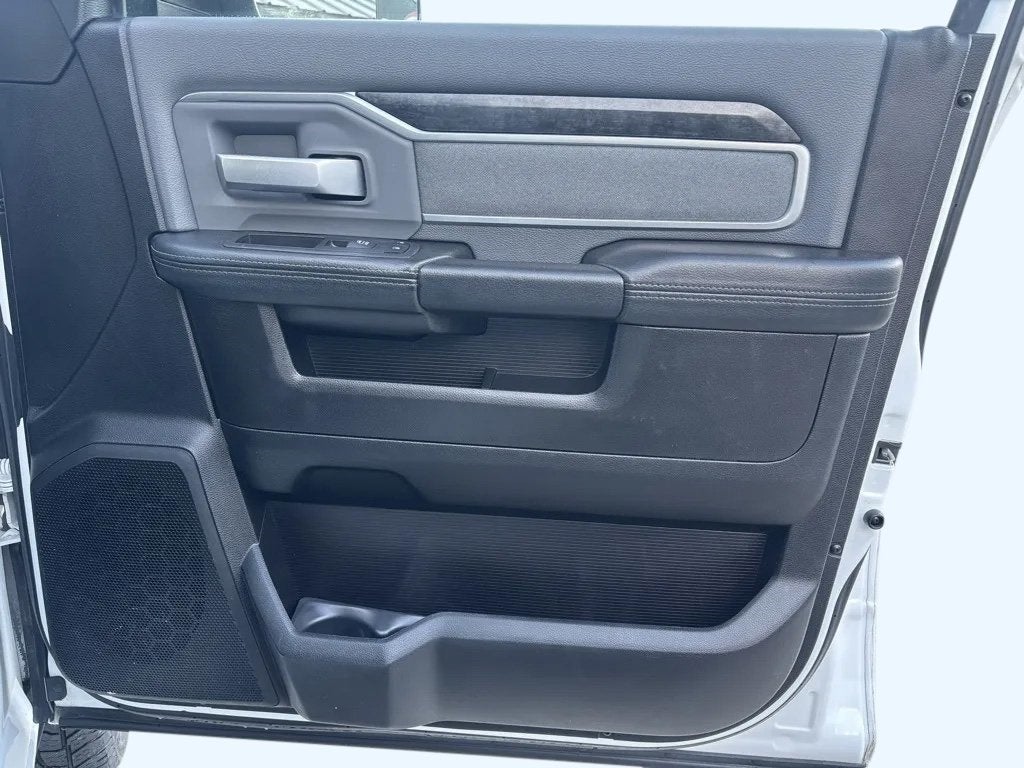 2019 RAM 2500 Big Horn Crew Cab 4x4 6'4' Box