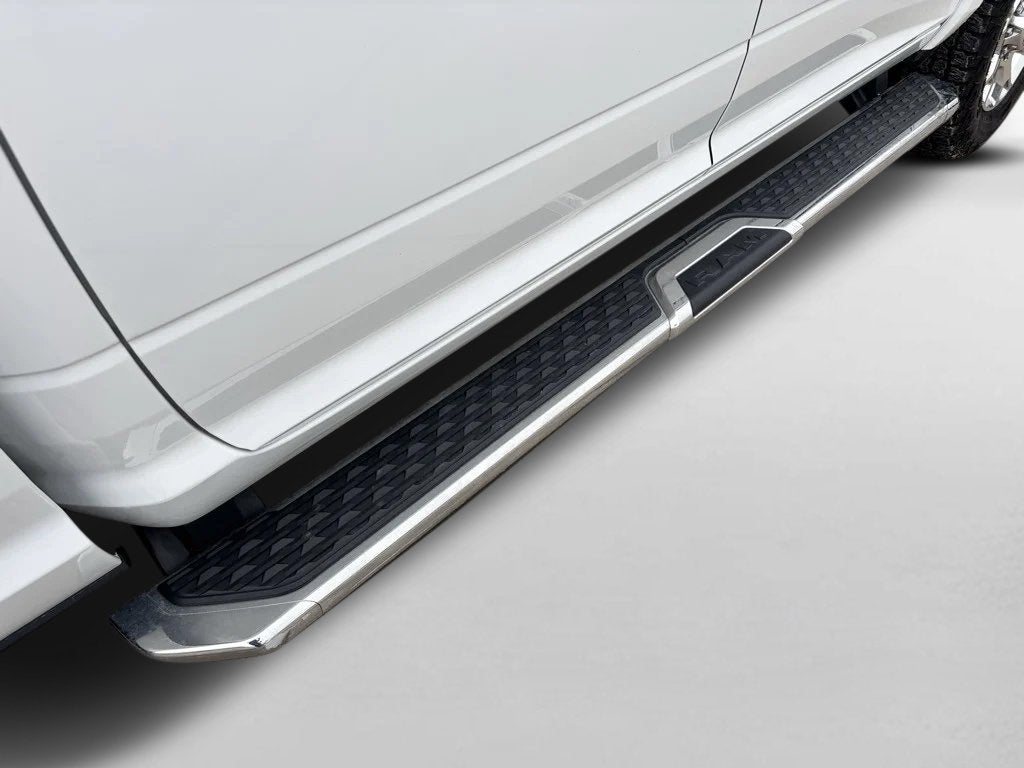 2022 RAM 2500 Laramie Crew Cab 4x4 6'4' Box