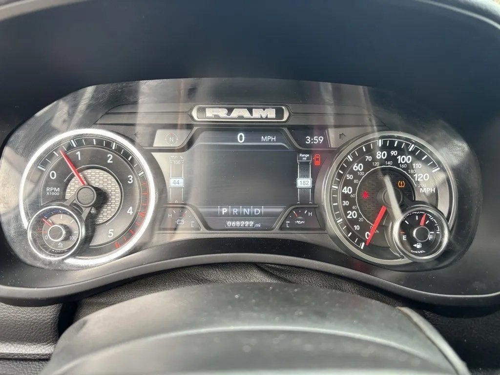 2022 RAM 2500 Laramie Crew Cab 4x4 6'4' Box