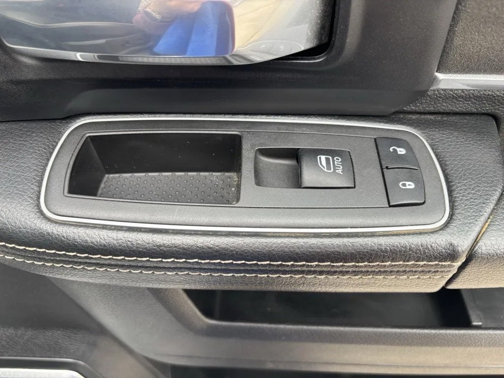 2022 RAM 2500 Laramie Crew Cab 4x4 6'4' Box