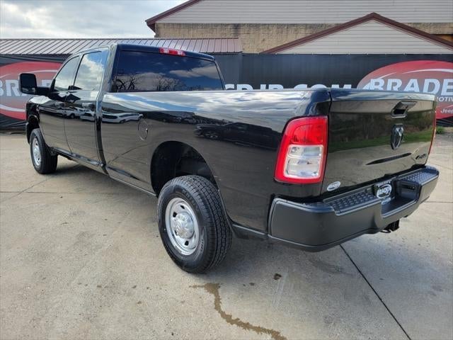 2023 RAM 2500 Tradesman Crew Cab 4x4 8' Box