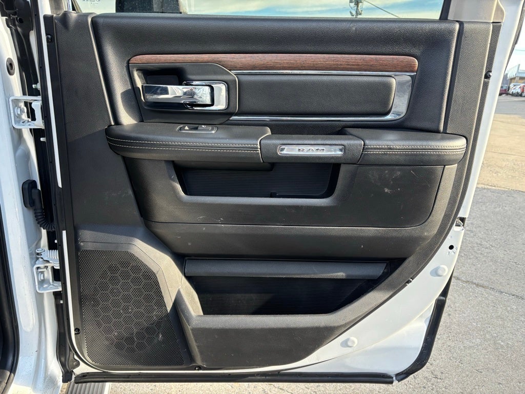 2018 RAM 2500 Laramie Mega Cab 4x4 6'4' Box