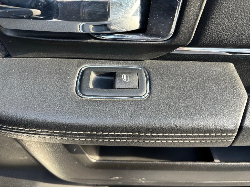 2018 RAM 2500 Laramie Mega Cab 4x4 6'4' Box