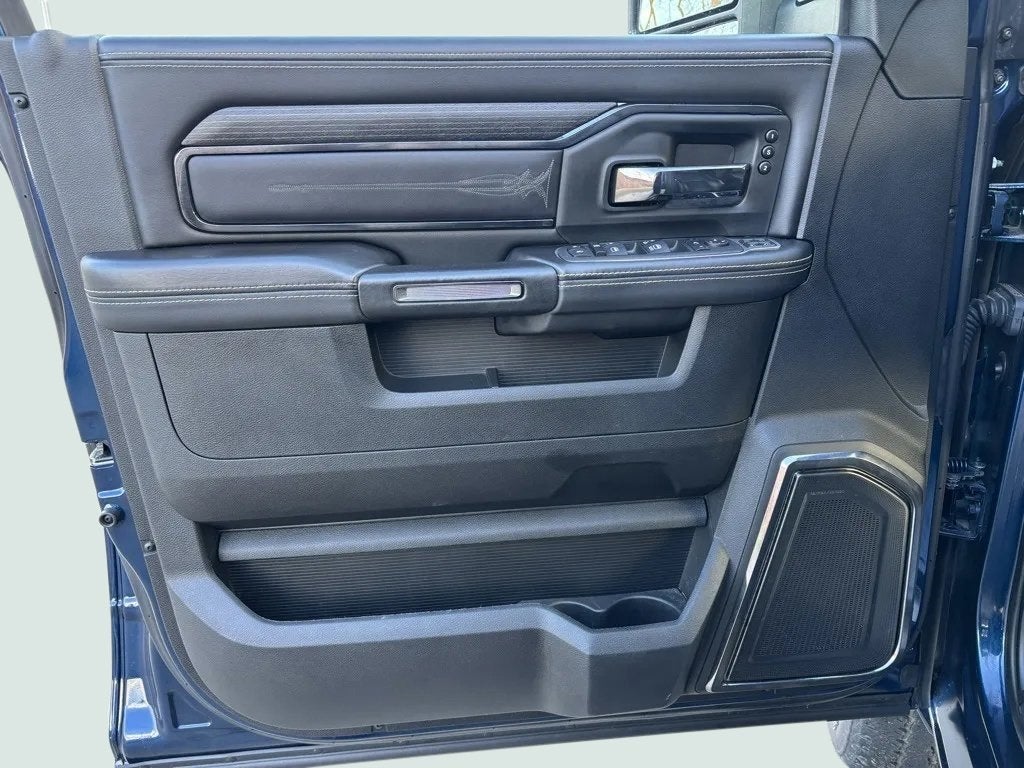 2024 RAM 2500 Limited Crew Cab 4x4 6'4' Box