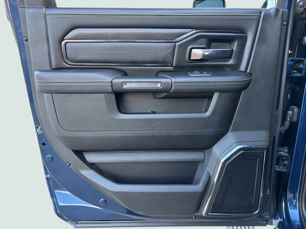 2024 RAM 2500 Limited Crew Cab 4x4 6'4' Box