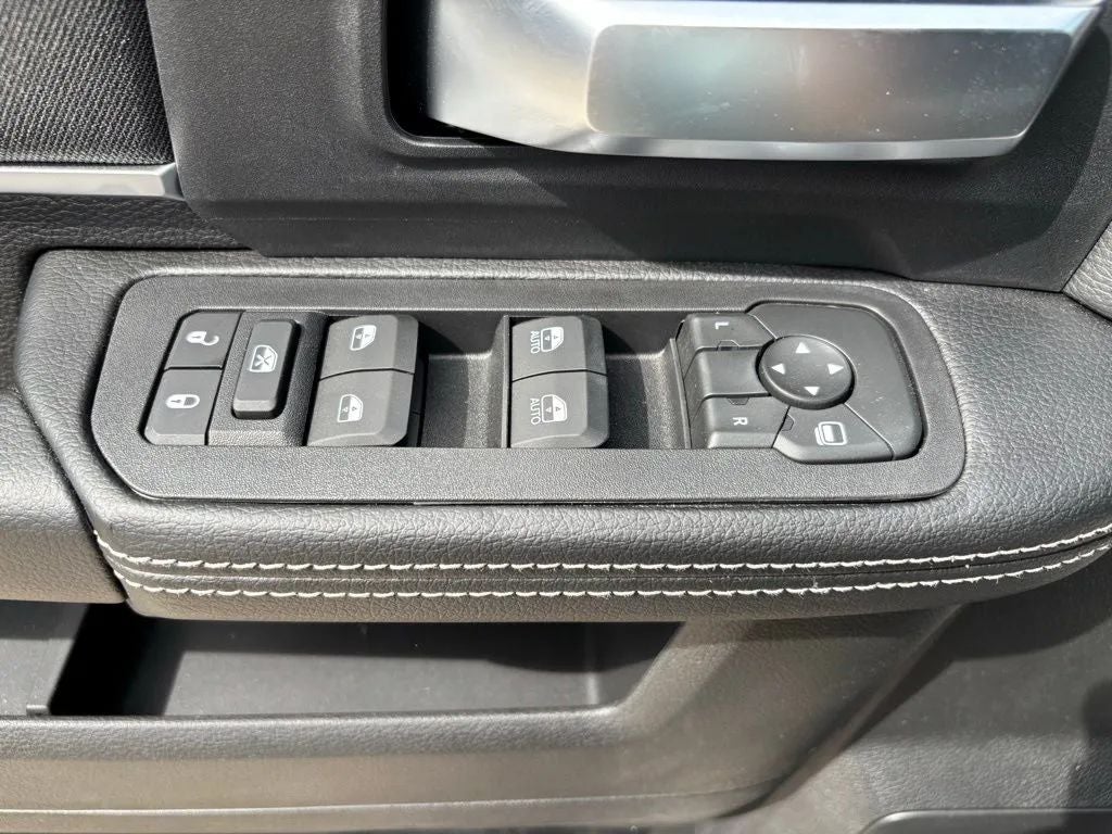 2026 RAM Ram 3500 Chassis Cab RAM 3500 BIG HORN CREW CAB CHASSIS 4X4 60' CA