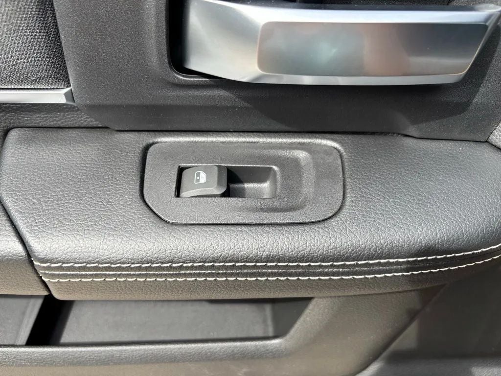 2026 RAM Ram 3500 Chassis Cab RAM 3500 BIG HORN CREW CAB CHASSIS 4X4 60' CA