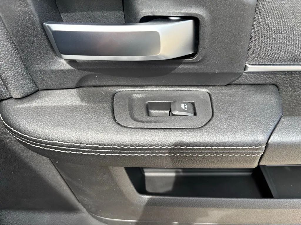 2026 RAM Ram 3500 Chassis Cab RAM 3500 BIG HORN CREW CAB CHASSIS 4X4 60' CA