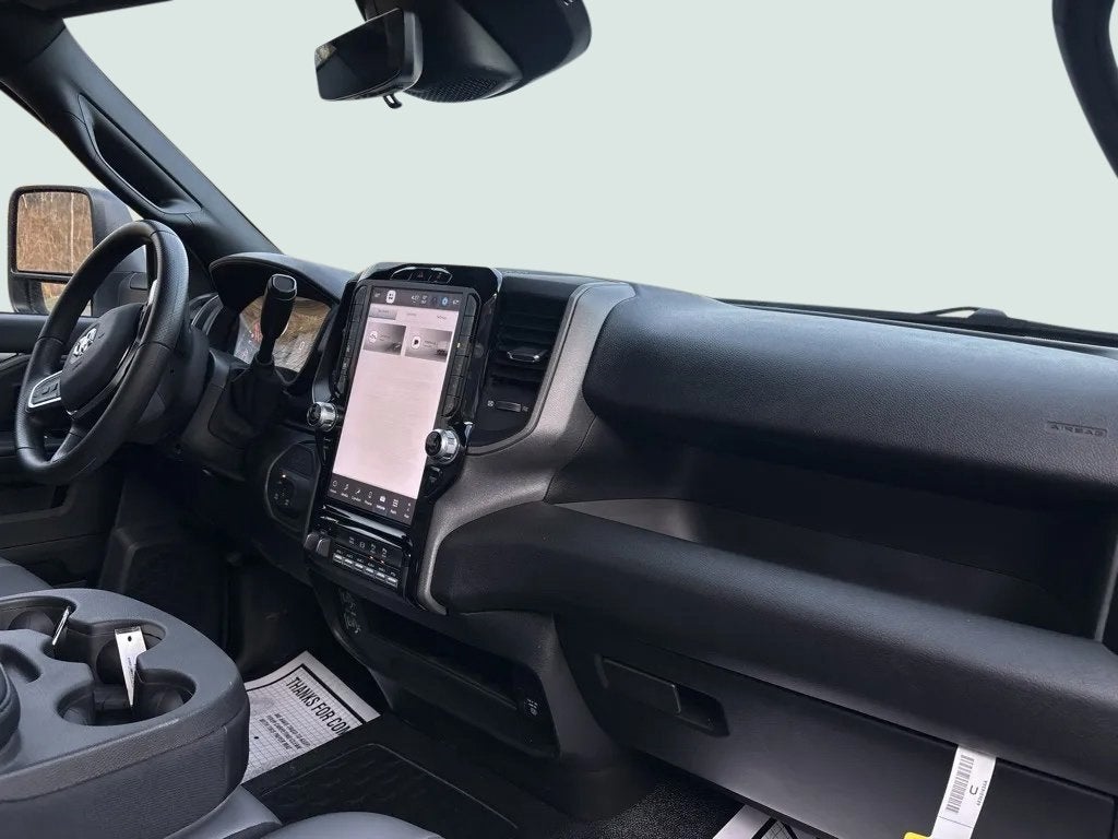 2026 RAM Ram 3500 Chassis Cab RAM 3500 TRADESMAN CHASSIS REGULAR CAB 4X4 84' CA