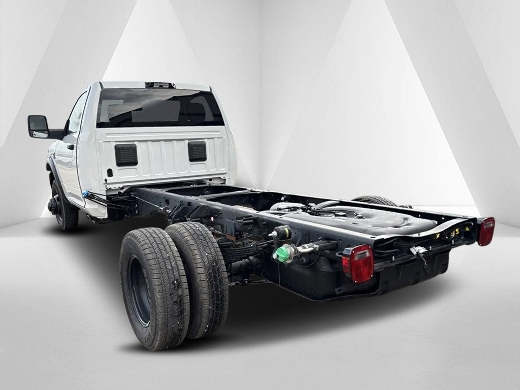 2026 RAM Ram 3500 Chassis Cab RAM 3500 TRADESMAN CHASSIS REGULAR CAB 4X4 84' CA