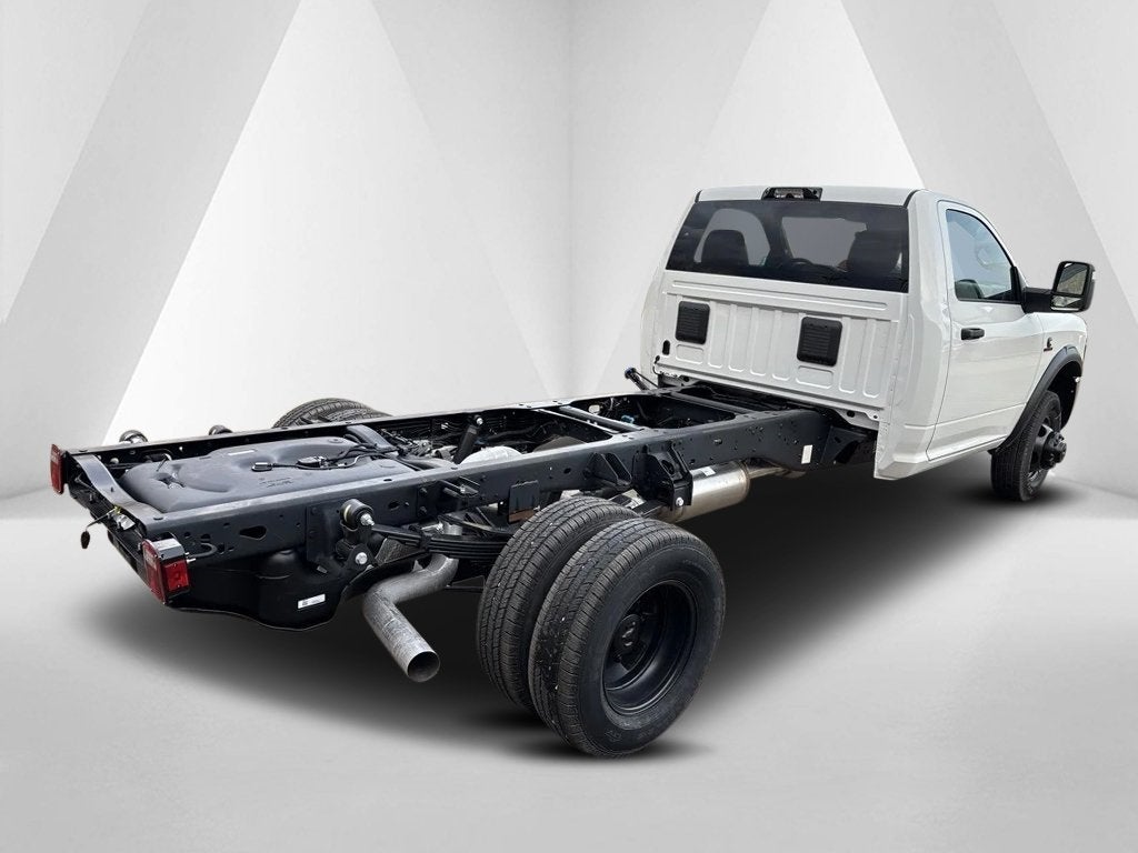 2026 RAM Ram 3500 Chassis Cab RAM 3500 TRADESMAN CHASSIS REGULAR CAB 4X4 84' CA