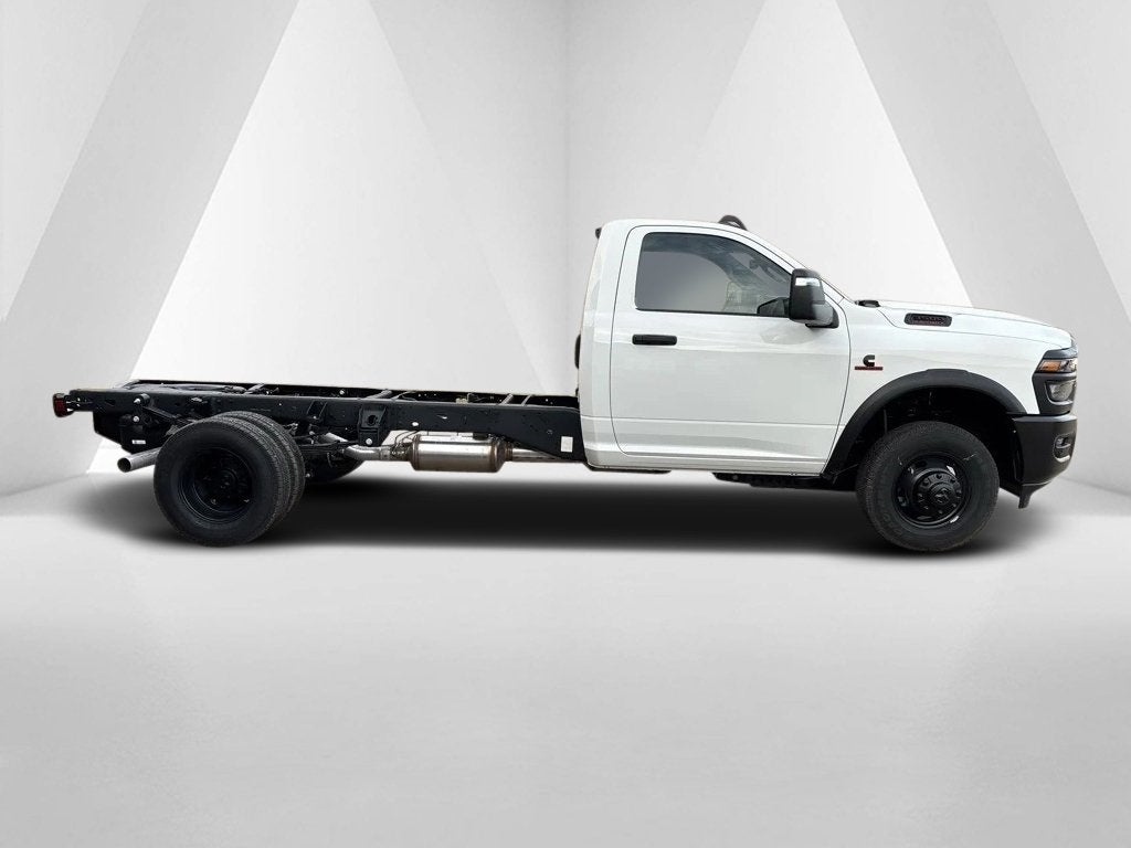 2026 RAM Ram 3500 Chassis Cab RAM 3500 TRADESMAN CHASSIS REGULAR CAB 4X4 84' CA