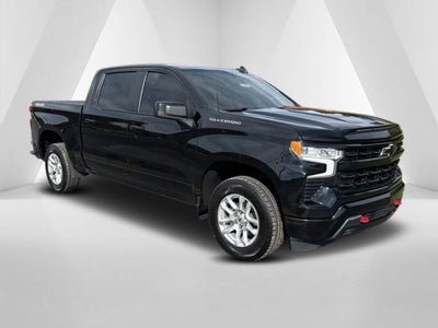 2022 Chevrolet Silverado 1500 4WD Crew Cab Short Bed RST