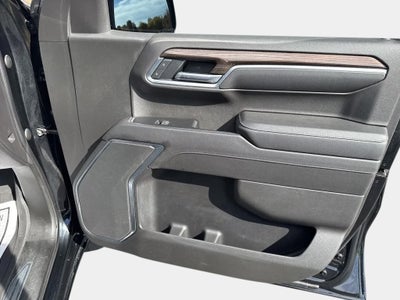 2022 Chevrolet Silverado 1500 4WD Crew Cab Short Bed RST