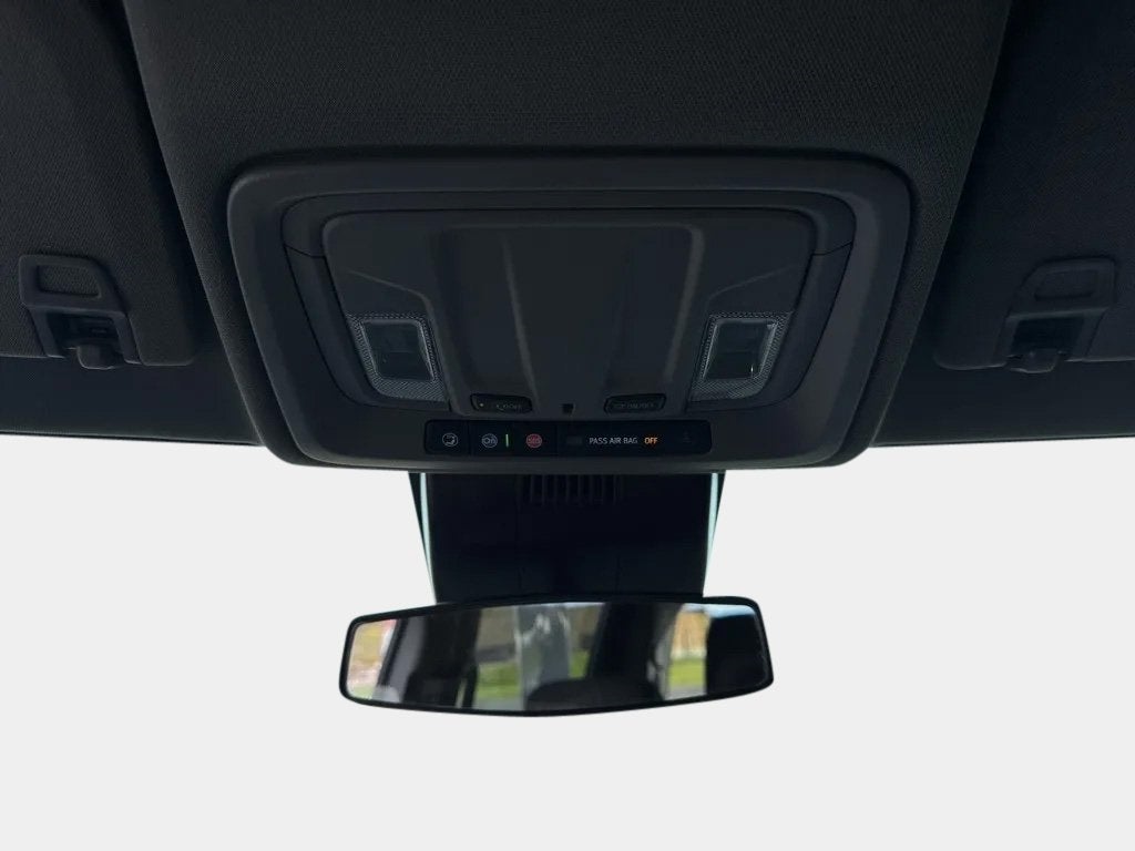 2022 Chevrolet Silverado 1500 4WD Crew Cab Short Bed RST