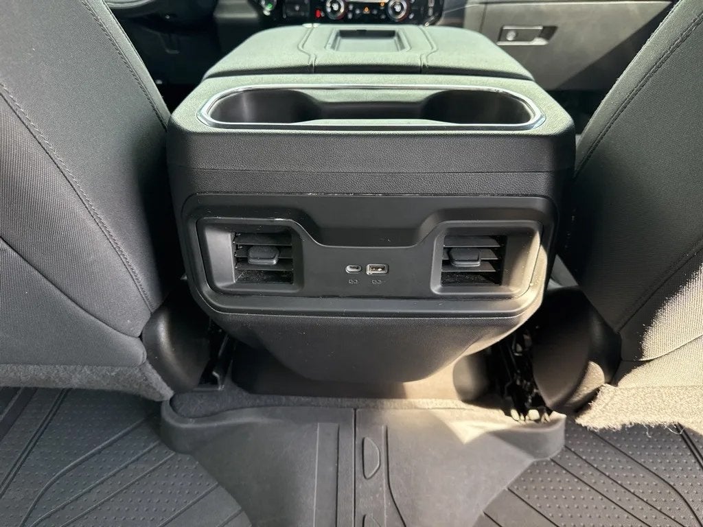 2022 Chevrolet Silverado 1500 4WD Crew Cab Short Bed RST