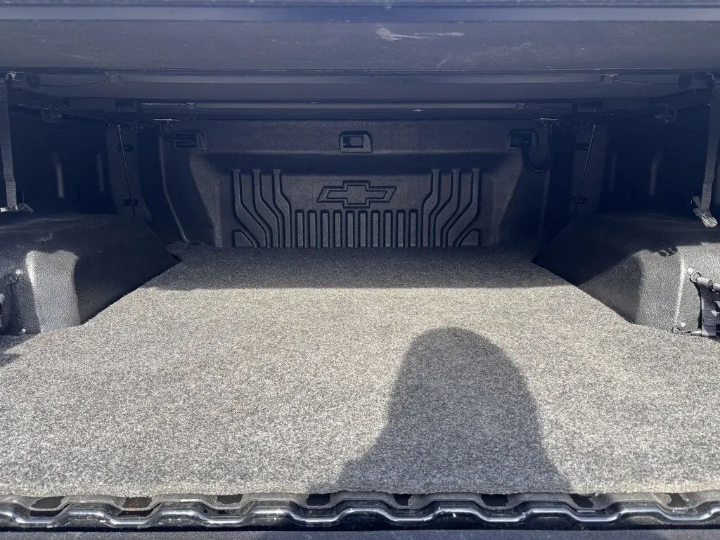 2022 Chevrolet Silverado 1500 4WD Crew Cab Short Bed RST