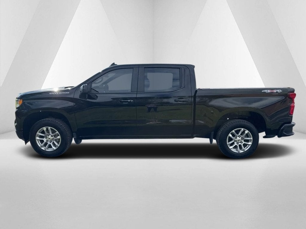 2022 Chevrolet Silverado 1500 4WD Crew Cab Short Bed RST