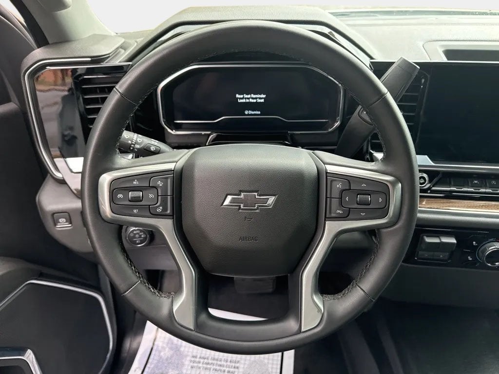 2023 Chevrolet Silverado 1500 4WD Crew Cab Short Bed RST