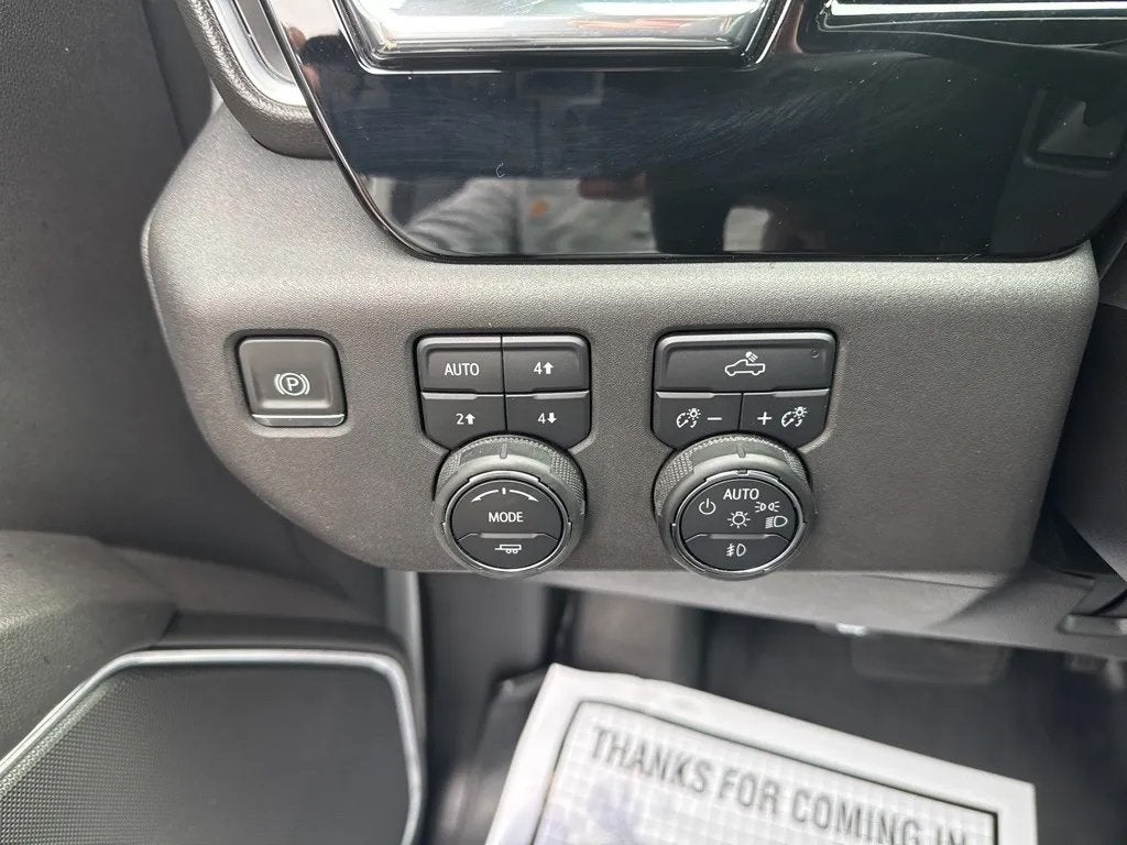 2023 Chevrolet Silverado 1500 4WD Crew Cab Short Bed RST