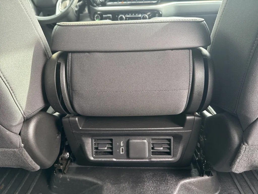 2023 Chevrolet Silverado 1500 4WD Crew Cab Short Bed RST