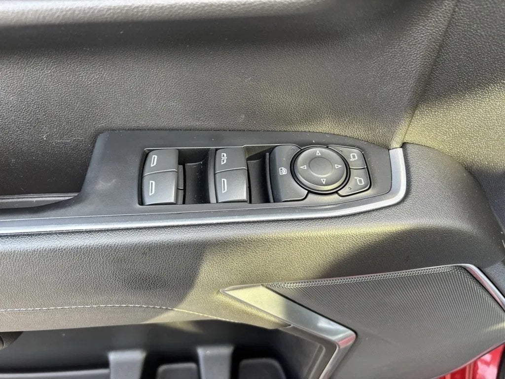 2022 Chevrolet Silverado 1500 4WD Crew Cab Short Bed RST