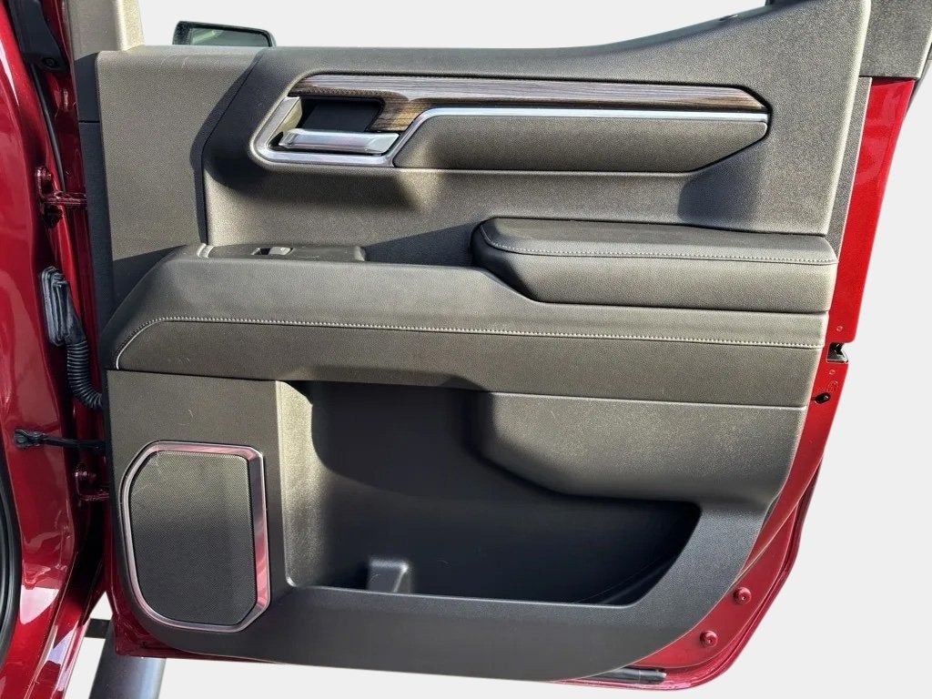 2022 Chevrolet Silverado 1500 4WD Crew Cab Short Bed RST