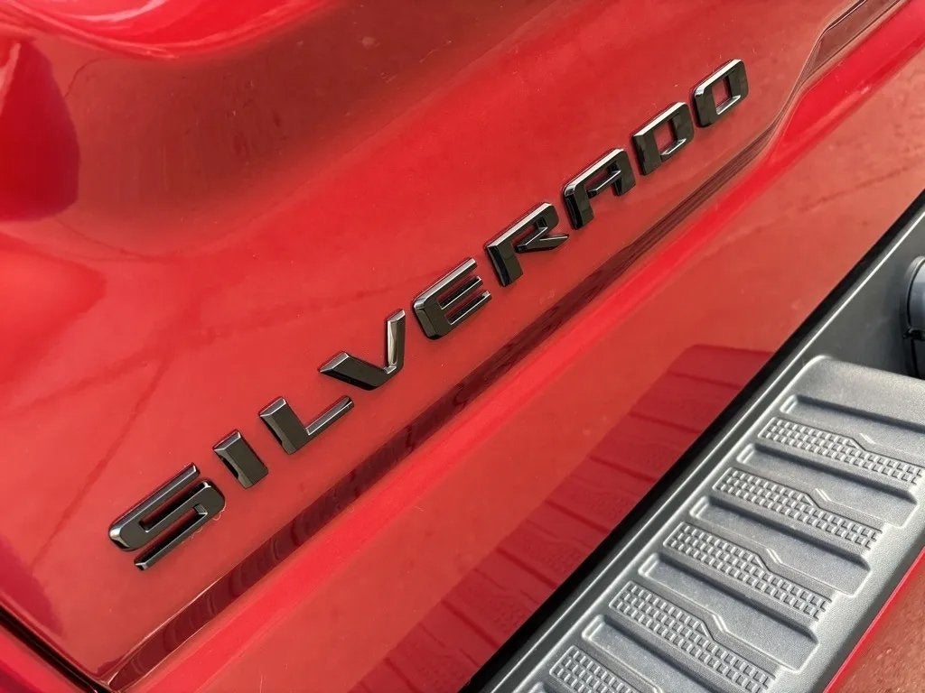 2022 Chevrolet Silverado 1500 4WD Crew Cab Short Bed RST