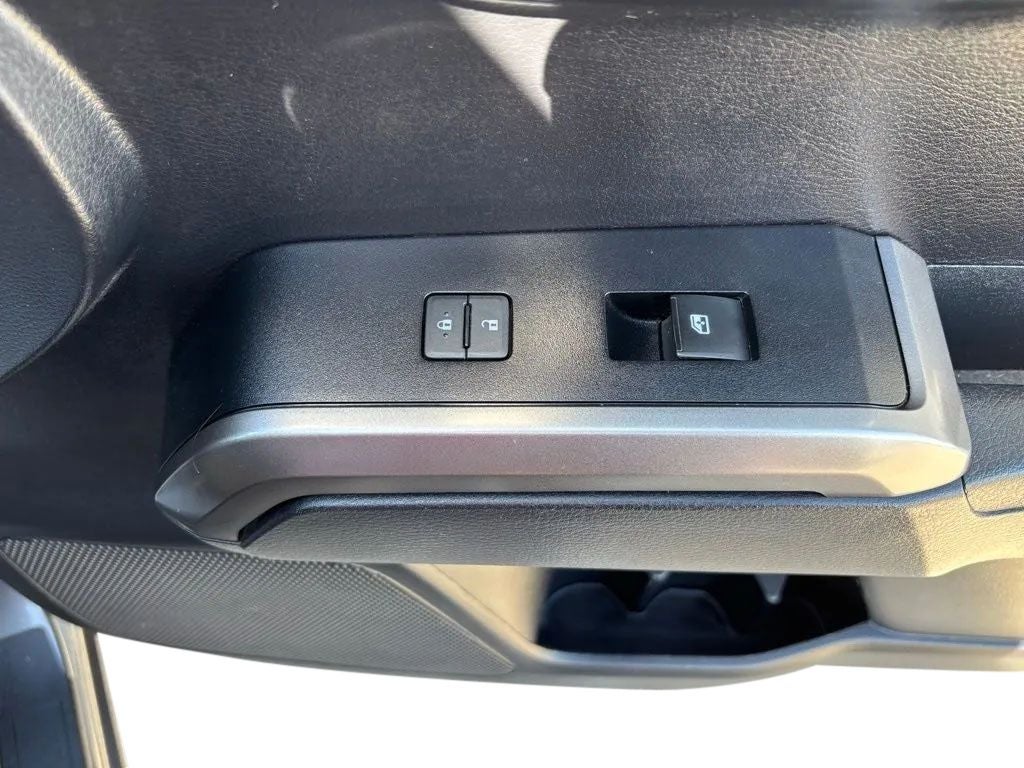 2020 Toyota Tacoma SR5 V6