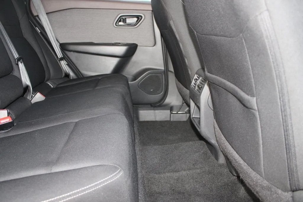 2023 Nissan Rogue S FWD