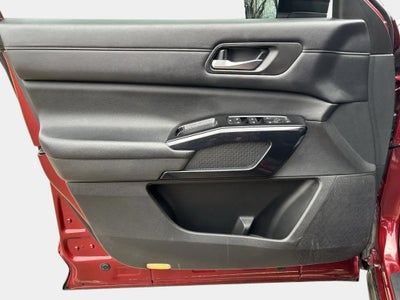 2022 Nissan Pathfinder SV 4WD