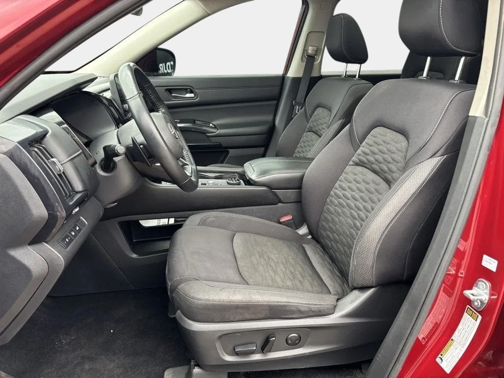 2022 Nissan Pathfinder SV 4WD