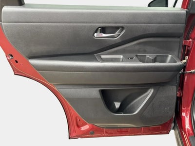 2022 Nissan Pathfinder SV 4WD