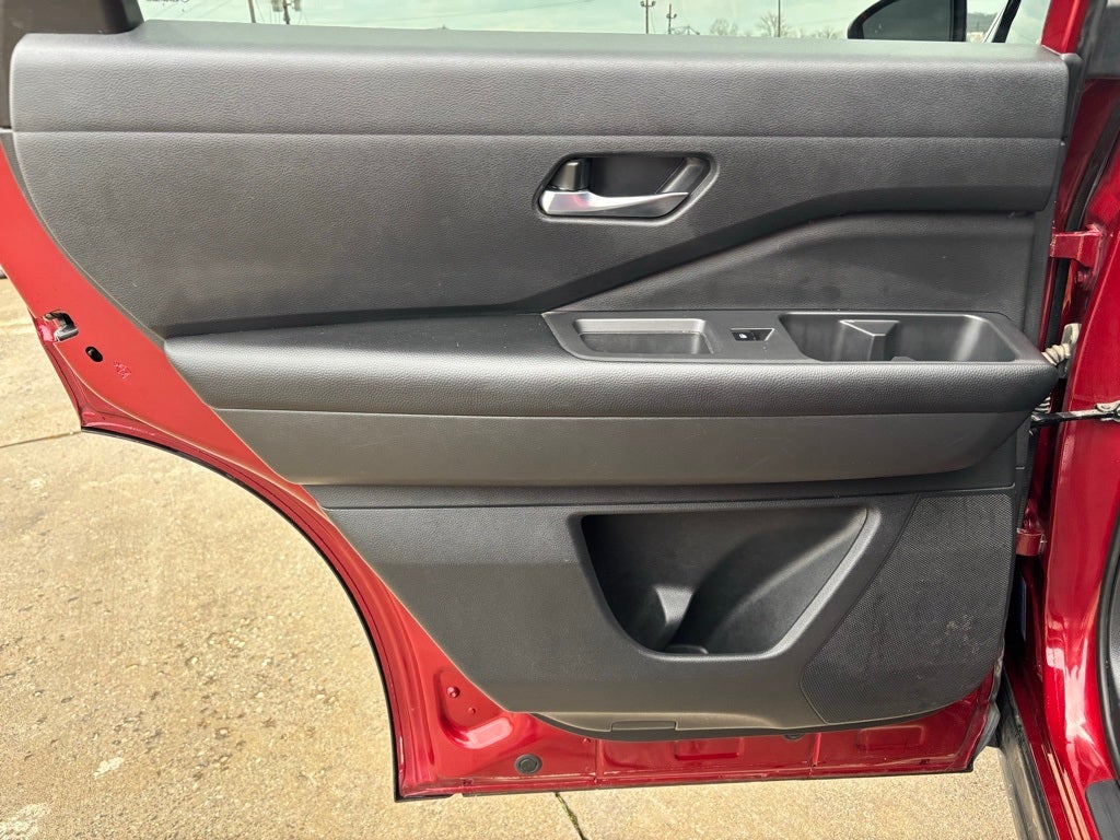 2022 Nissan Pathfinder SV 4WD