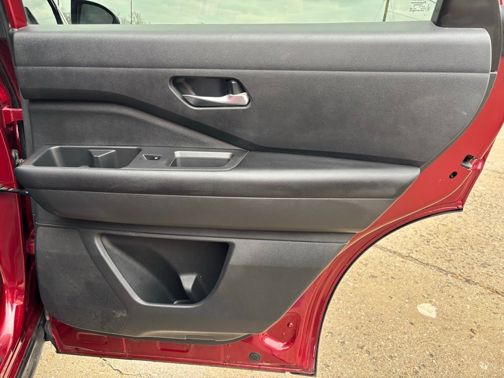 2022 Nissan Pathfinder SV 4WD