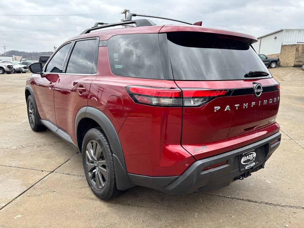 2022 Nissan Pathfinder SV 4WD
