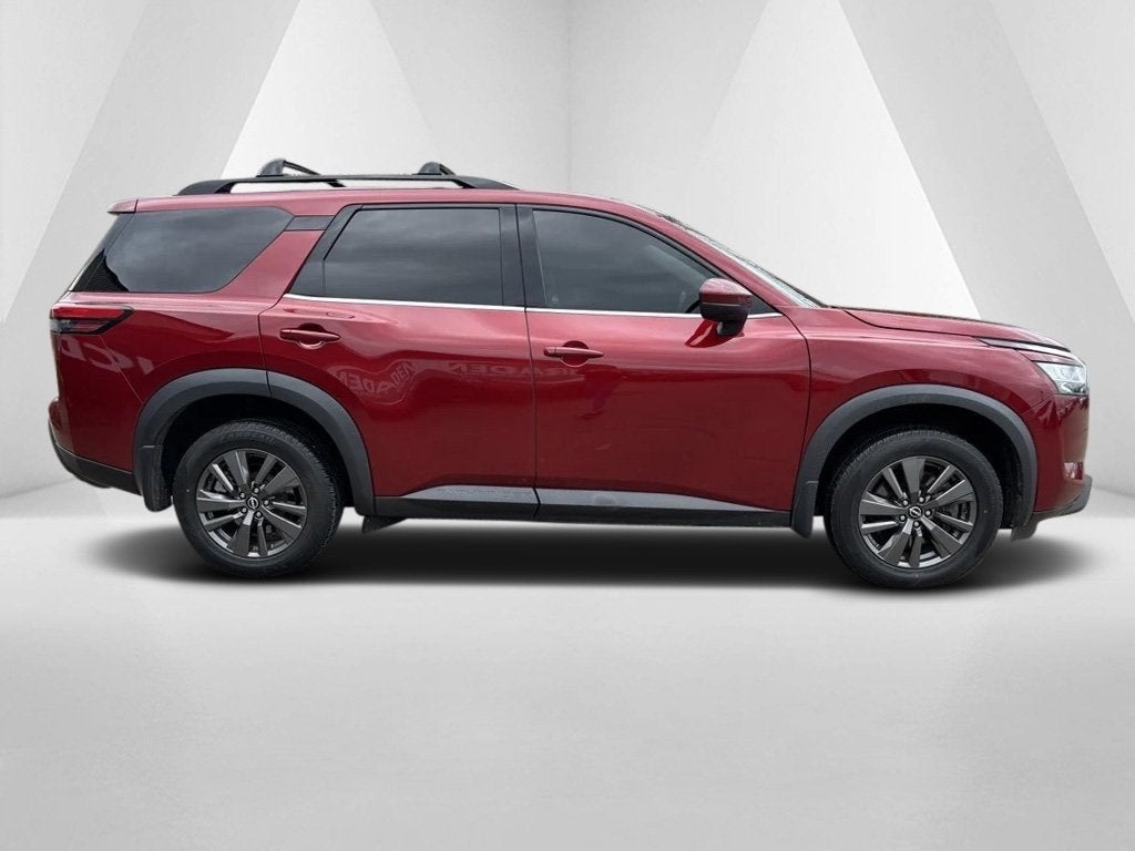 2022 Nissan Pathfinder SV 4WD