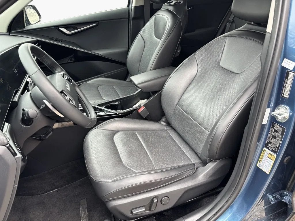 2023 Kia Niro Plug-In Hybrid SX Touring