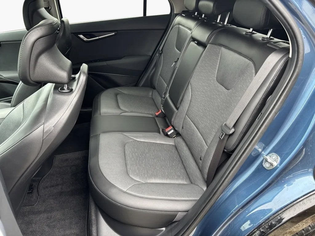 2023 Kia Niro Plug-In Hybrid SX Touring